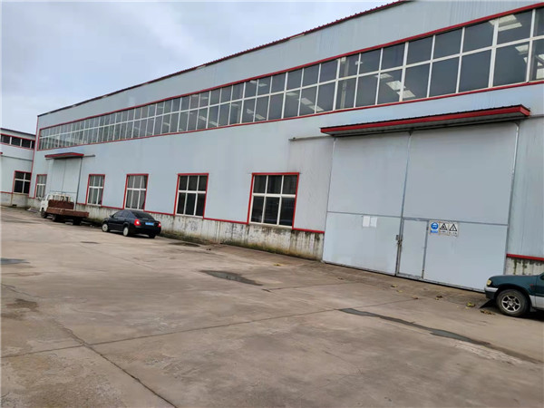 廠房(fang)一角(jiao)