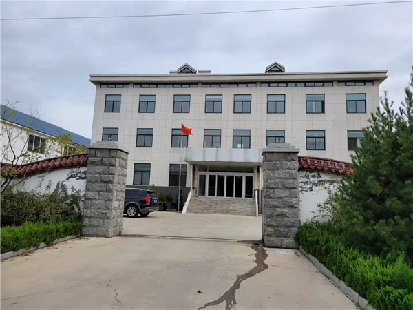 廠(chang)房一(yi)角