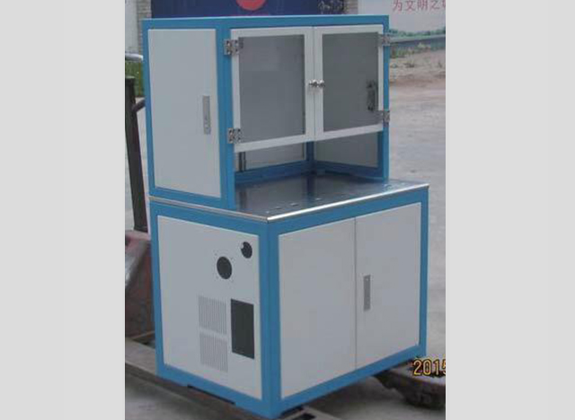機(jī)箱