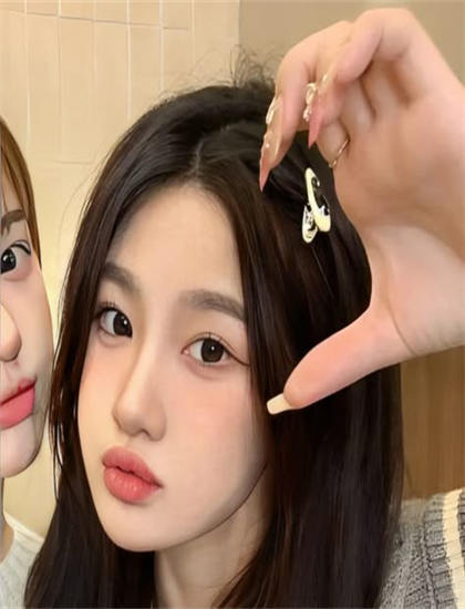 独家剖析：苦药丸的社会意义与现实影响——传统与现代的对话